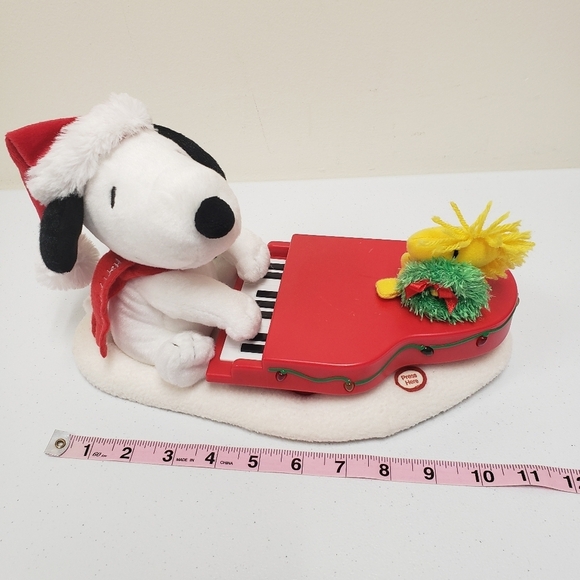 Hallmark Swingin with Snoopy Woodstock Animated Musical Lights Peanuts Christmas - Picture 12 of 13